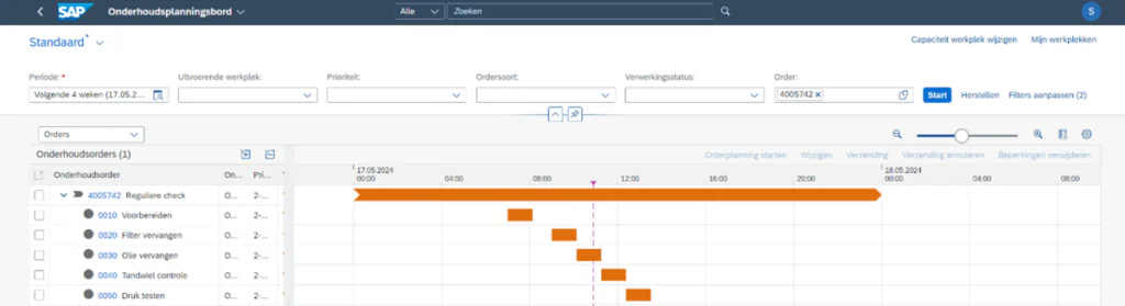 Een SAP FSM-dashboard toont een gedetailleerde projectplanning met een tijdslijn en onderhoudstaken voor order 4005742, gepresenteerd in een overzichtelijke webinterface voor efficiënt asset management en orderbeheer. Tekst in afbeelding: < SAP Onderhoudsplanningsbord Alle Zoeken S Standaard Capaciteit werkplek wijzigen Mijn werkplekken Periode:* Volgende 4 weken (17.05.2... Uitvoerende werkplek: Prioriteit: Ordersoort: Verwerkingsstatus: Order: 4005742 Start Herstellen Filters aanpassen (2) Orders Onderhoudsorders (1) Orderplanning starten Wijzigen Verzending Verzending annuleren Beperkingen verwijderen Onderhoudsorder On... Pri... 17.05.2024 00:00 04:00 08:00 12:00 16:00 20:00 18.05.2024 00:00 04:00 08:00 4005742 Reguliere check O... 2-... 0010 Voorbereiden O... 2-... 0020 Filter vervangen O... 2-... 0030 Olie vervangen O... 2-... 0040 Tandwiel controle O... 2-... 0050 Druk testen O... 2-...